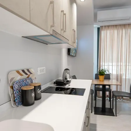 Aleksandra * Sarandë