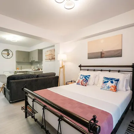 Aleksandra * Sarandë